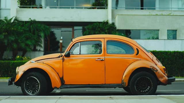 Démo — Voiture de collection à Bouna