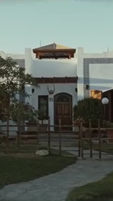 Démo vidéo — Maison avec jardin à Vavoua