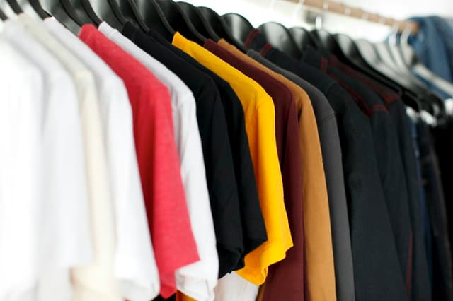 Démo — Lot de vêtements à Minignan
